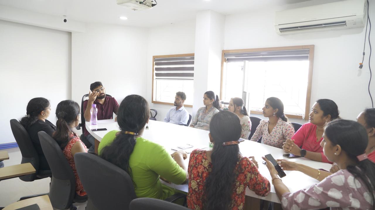 Business growth conference featuring Manu Varghese Digital